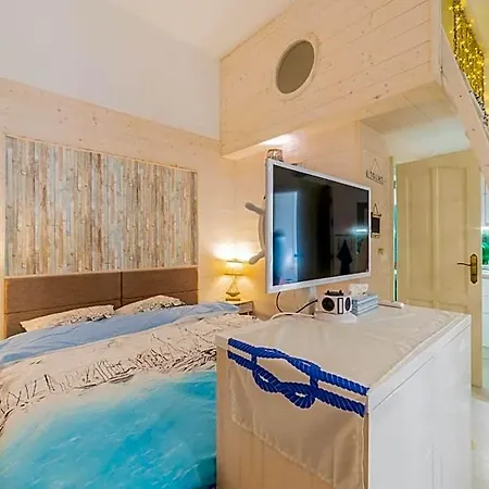 Urban Nest Synagouge 布达佩斯