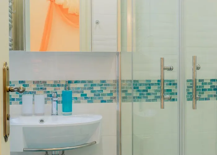 Urban Nest Synagouge